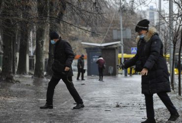 Tomorrow in Ukraine it will be slippery and windy: where the weather will worsen