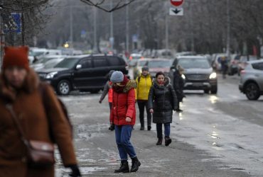 Киян попередили про ускладнення погоди вже ввечері: до чого готуватись