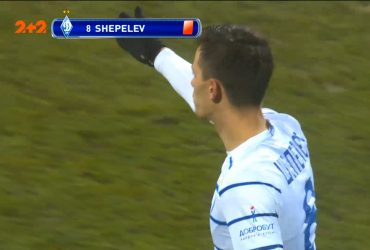 Динамо - Колос - 0:1. Арбітр після перегляду VAR скасував жовту картку Шепелєву і дав червону