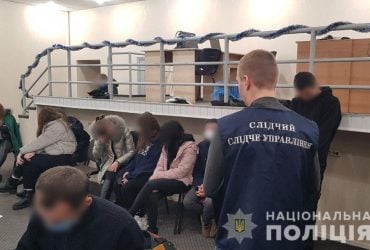 Покарання за організацію шахрайських кол-центрів: Зеленський підписав закон