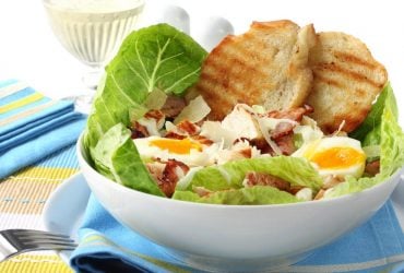 Блюдо богов: как приготовить идеальный салат Цезарь