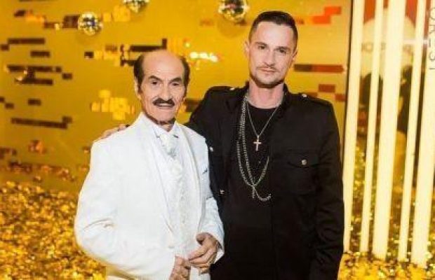 Син Чапкіса прокоментував шлюб батька з молодшою жінкою