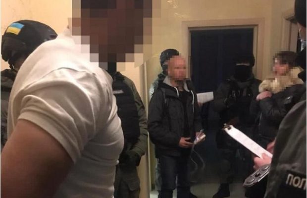 Поліцейські затримали третього підозрюваного у вбивстві київського музиканта Дерев'янка