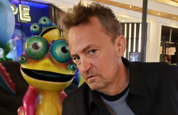 51-річний зірка "Друзів" показав свою молоденьку кохану