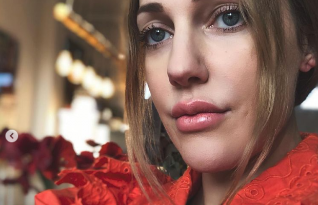 Помолоділа зірка "Величного століття" постала в домашньому луці