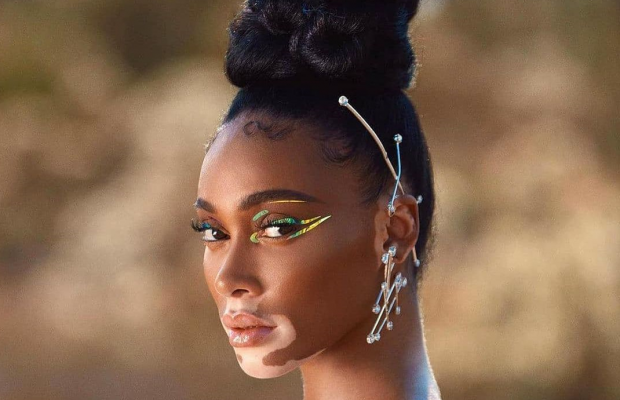 Відома модель знялася топлес (фото)