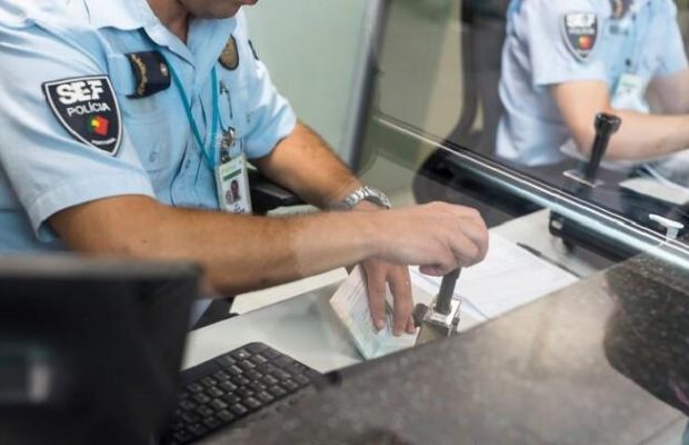 Португалія відкриє свої кордони для українців: які документи потрібні