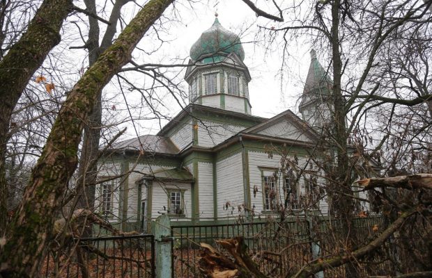 Унікальний храм у Чорнобильській зоні: "Зберегли в революцію і війну, а зараз можемо не зберегти"