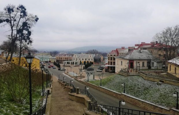 Для любителей горнолыжного отдыха: «Укрзализныця» запускает дополнительный поезд из Киева в Черновцы