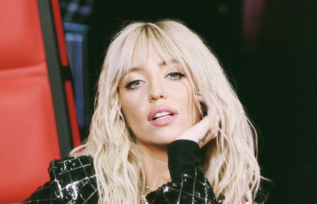 Полуголая Надя Дорофеева показала дерзкий аутфит