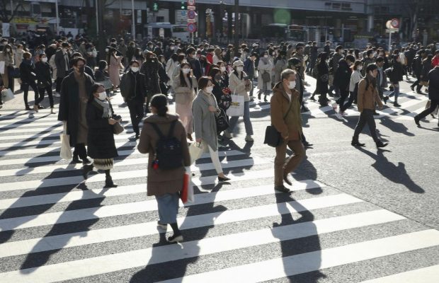 Япония вводит запрет на въезд со всех стран мира, чтобы предотвратить распространение нового штамма коронавируса