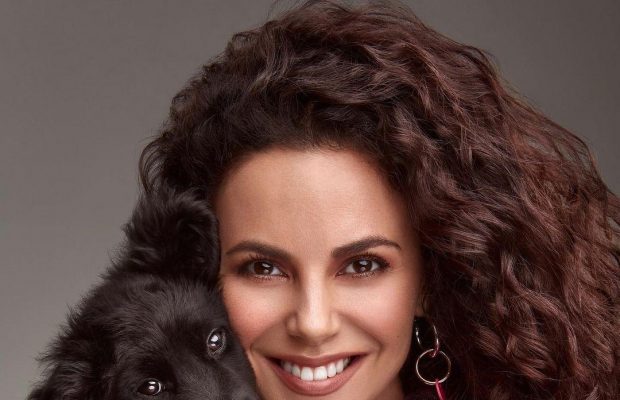 Сексуальна Настя Каменських захопила фанатів новорічним фото