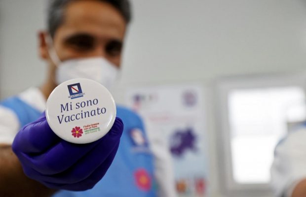 В Італії посилять правила використання COVID-паспортів: як це буде працювати