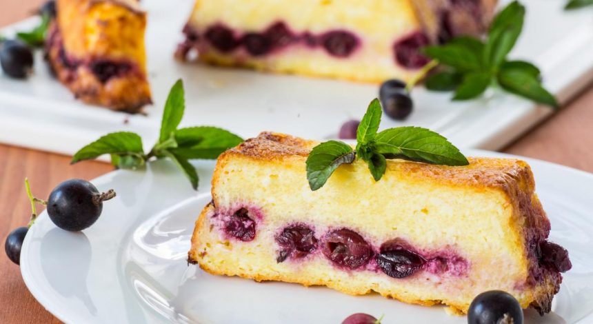 Самый вкусный пирог на кефире: рецепты выпечки с ягодами, мясом и творожной начинкой