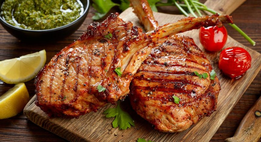 Сочный и ароматный стейк из свинины: как приготовить аппетитное мясо