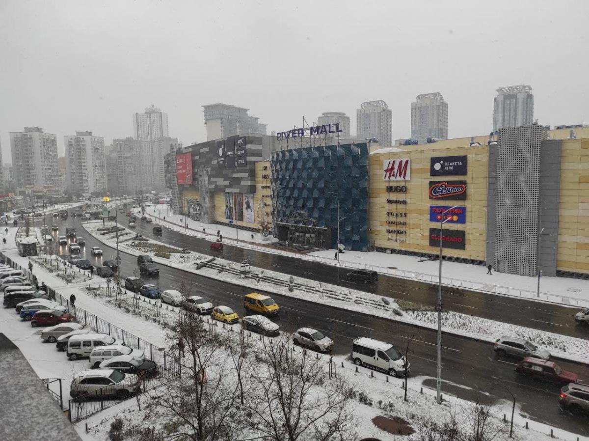 В столице начался снег / Фото: Апостроф В столице начался снег / Фото: Апостроф