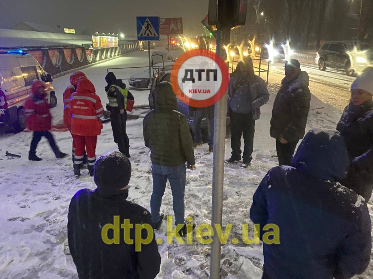 Місце ДТП під Києвом / dtp.kiev.ua Місце ДТП під Києвом / dtp.kiev.ua