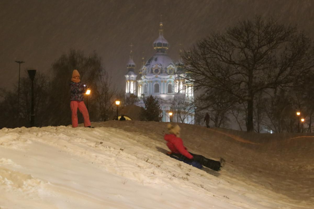 Weather Ukraine sees up to 35 cm of snow over past days — UNIAN