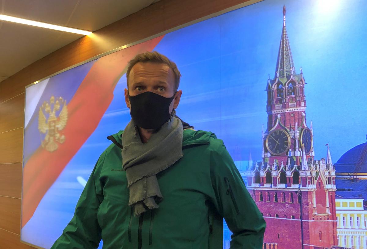 Навального удерживают в ОВД в Москве / фото REUTERS