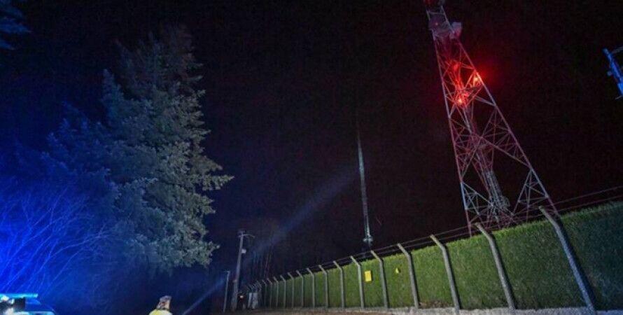 Відповідальність за підпал на себе взяв так званий "Комітет за скасування 5G" / фото Epopulaire Відповідальність за підпал на себе взяв так званий "Комітет за скасування 5G" / фото Epopulaire