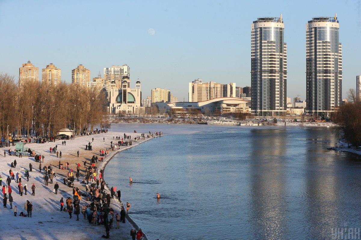 Сегодня в Киеве существенно потеплеет / фото УНИАН, Владимир Гонтар Сегодня в Киеве существенно потеплеет / фото УНИАН, Владимир Гонтар