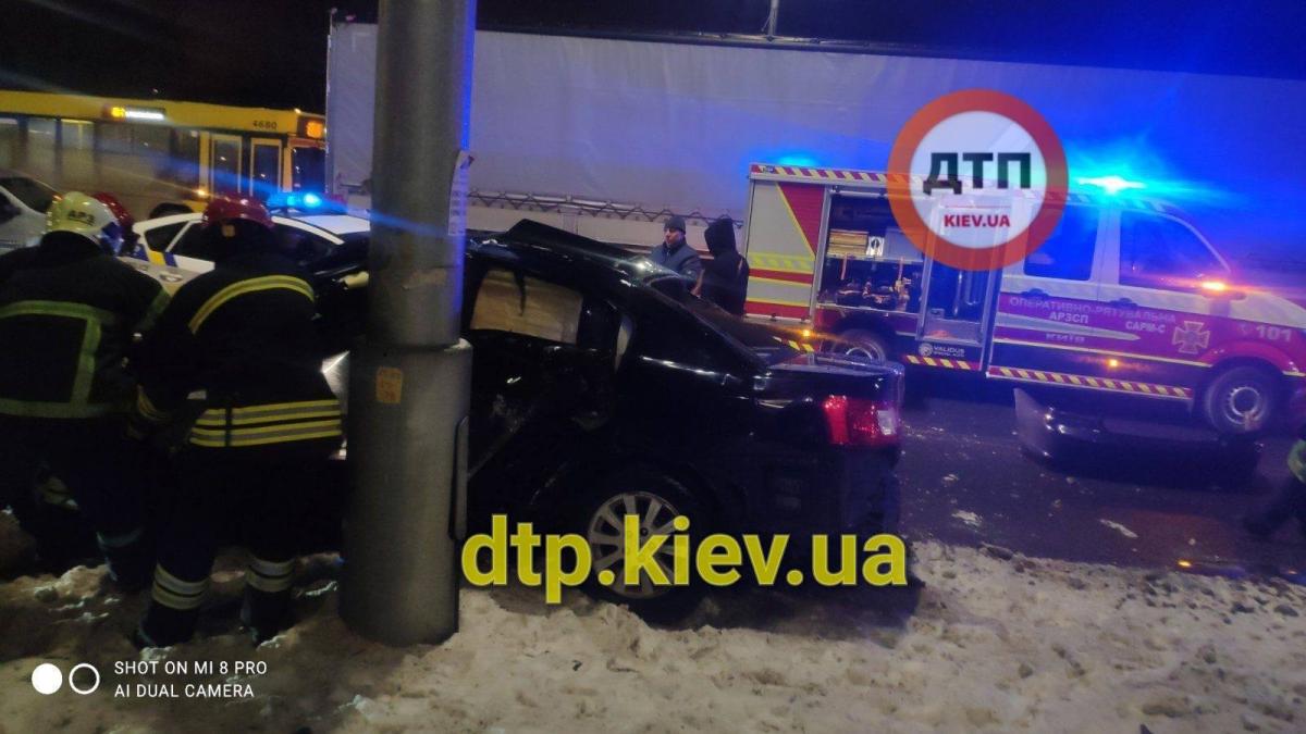 ДТП на проспекті Бандери / dtp.kiev.ua ДТП на проспекті Бандери / dtp.kiev.ua