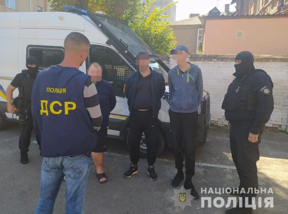 Членам групи загрожує до 5 років позбавлення волі / фото поліція області Членам групи загрожує до 5 років позбавлення волі / фото поліція області