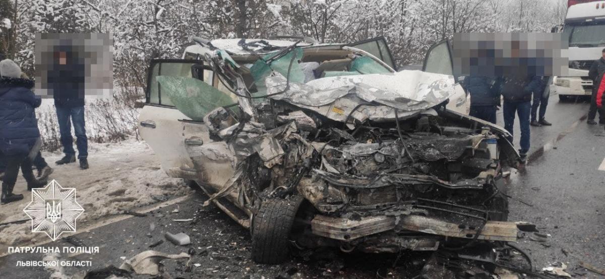 ДТП сталася о 16:17 / фото Патрульна поліція Львівської області ДТП сталася о 16:17 / фото Патрульна поліція Львівської області