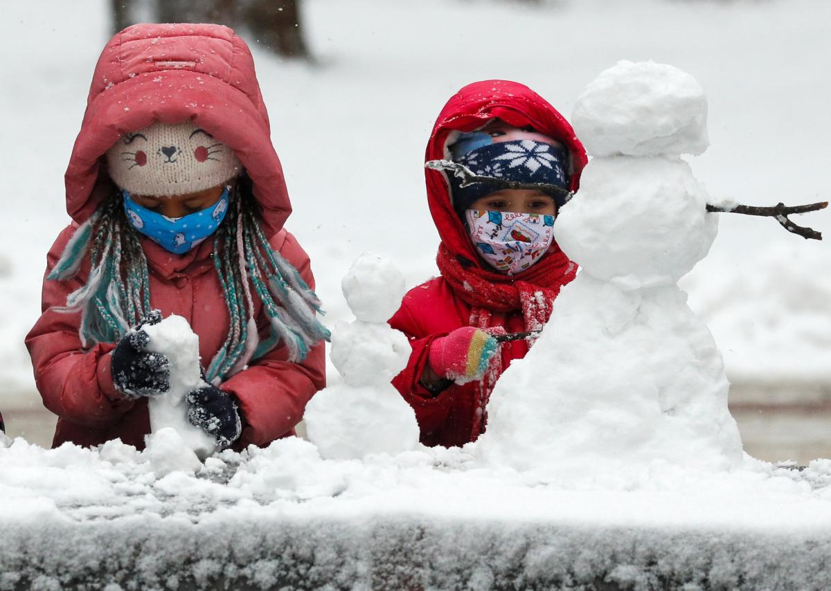 Київські школярі підуть на зимові канікули з 25 грудня / фото REUTERS