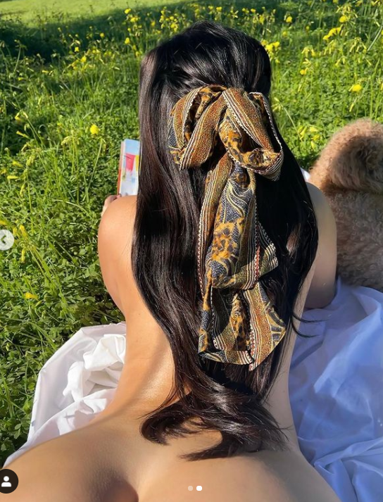 instagram.com/demirose instagram.com/demirose