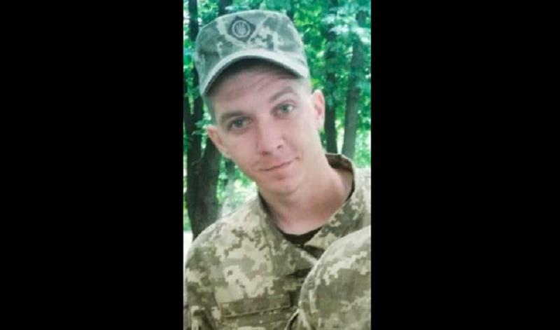 Роман Дзюбенко - умер тяжело раненный врагом военный: пуля прошла сквозь каску / facebook.com/TimZlatkin Роман Дзюбенко - умер тяжело раненный врагом военный: пуля прошла сквозь каску / facebook.com/TimZlatkin