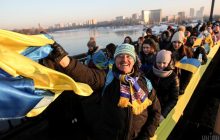 Календарь событий: День Соборности, первые радары на дорогах, мини-армия на планете, самое смертоносное землетрясение, баночное пиво, робот для виртуального секса, «опиумная» конвенция, самое короткое завещание и трансплантация сердца шимпанзе