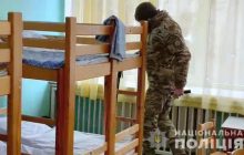 В Одесі напередодні обстріляли дитсадок, зараз у майже 200 закладах шукають вибухівку (фото, відео)