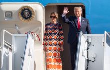 Меланія Трамп з чоловіком вирушила на відпочинок у сукні від Gucci