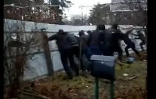 Повалили забор, атаковали ночлежку: рейдеры напали на Евангельскую Церковь "Христианская Надежда" (видео)