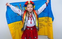 "Скажи "Да!" жизни после вооруженного конфликта": в Житомире открылась выставка о семьях военных (фото)