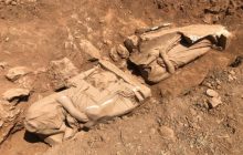 В Греции случайно нашли две статуи возрастом 2300 лет (фото)
