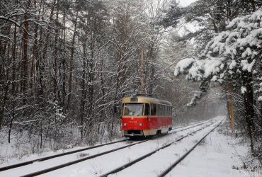 Наслідки нового масованого удару з боку РФ: у Києві трамваї не їздитимуть на 7 маршрутах
