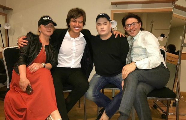 СМИ "разогнали" фейк о Данилке, "засветившемся" на дне рождения российского ведущего (исправлено)