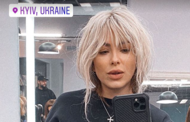Ані Лорак шокувала "сивим" блондом (фото)