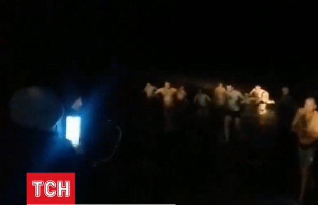 З'явилося відео нічних водохресних купань в Одесі