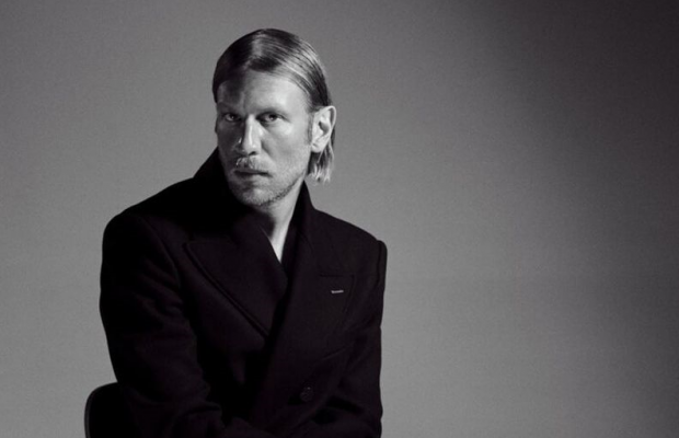 Український артист Іван Дорн став новим ведучим російської версії "Орла і решки"