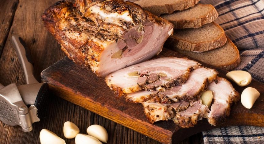 Сочная подчеревина в духовке: как приготовить ароматное запеченное сало с прослойками мяса