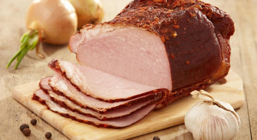 Сочная ветчина из свинины: как приготовить аппетитную закуску