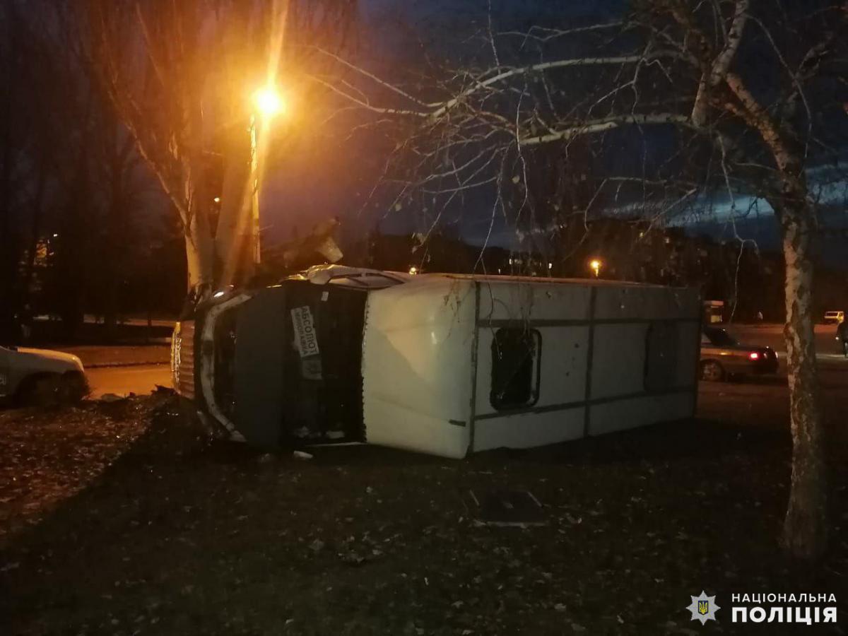 У Дружківці сталась масштабна ДТП / Національна поліція У Дружківці сталась масштабна ДТП / Національна поліція