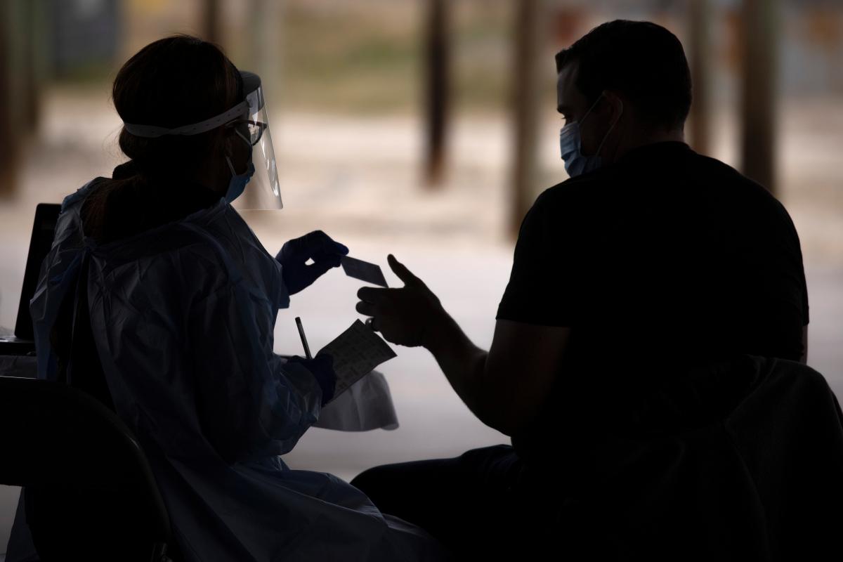 В Евросоюзе введут паспорты вакцинации от коронавируса / фото REUTERS