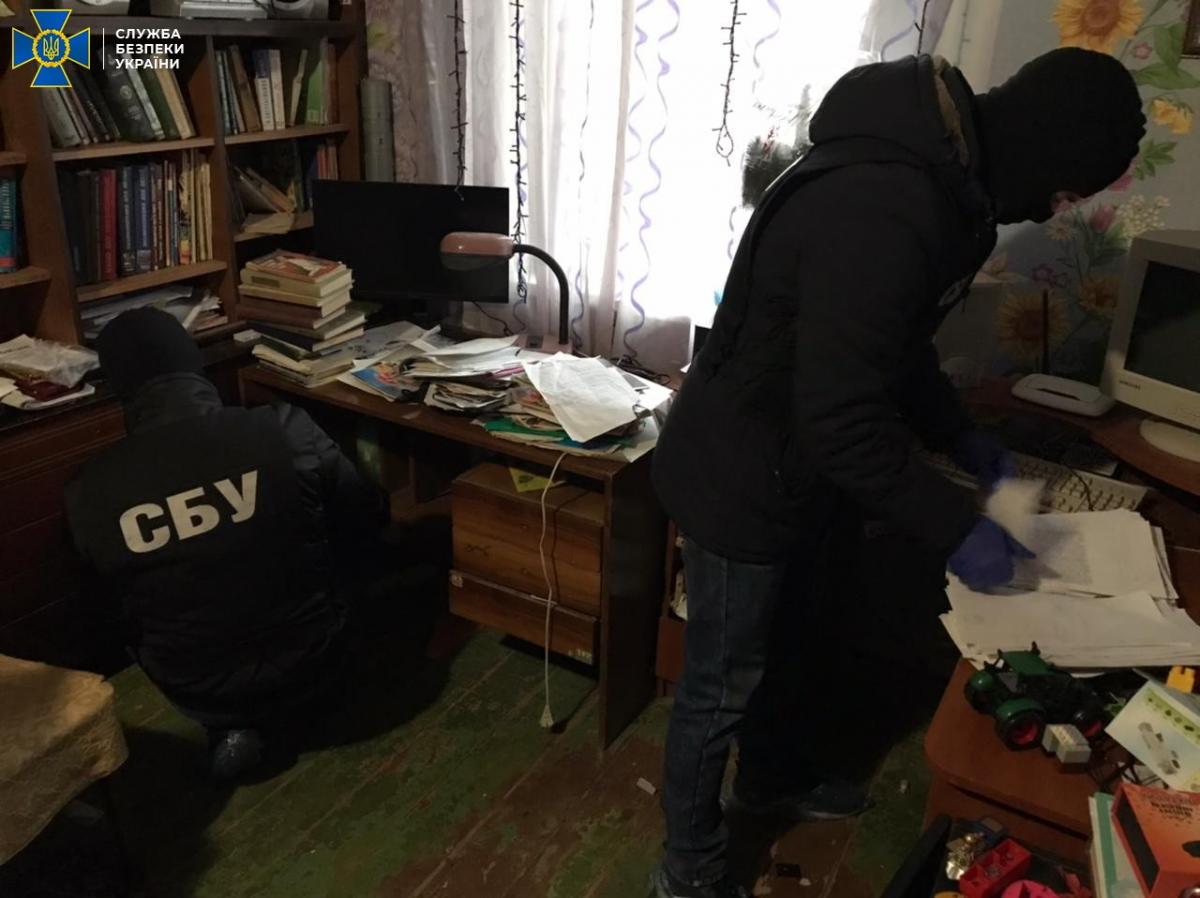 Фигуранты должны были агитировать население за возвращение в "правовое поле СССР" / фото СБУ Фигуранты должны были агитировать население за возвращение в "правовое поле СССР" / фото СБУ