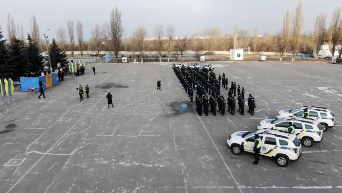 В Харьковском национальном университете внутренних дел состоялся первый выпуск полицейских офицеров общин / фото mvs.gov.ua