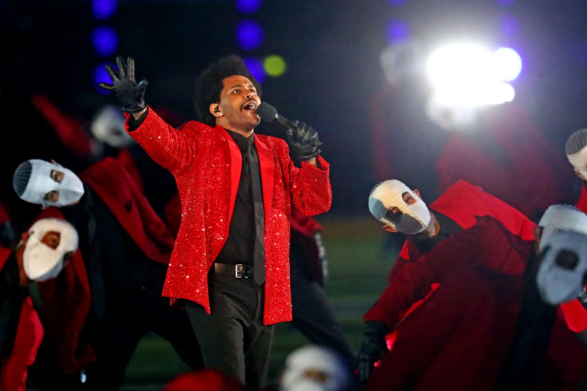 В феврале The Weeknd выступил на Super Bowl 2021 \ фото REUTERS В феврале The Weeknd выступил на Super Bowl 2021 \ фото REUTERS