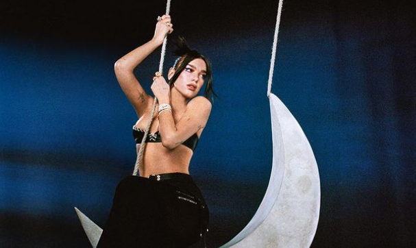 Певица восхитила сеть / instagram.com/dualipa Певица восхитила сеть / instagram.com/dualipa